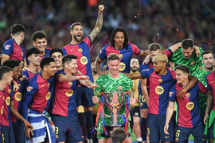 怒了!安帅对巴萨替补席庆祝不满 愤怒的回更衣室