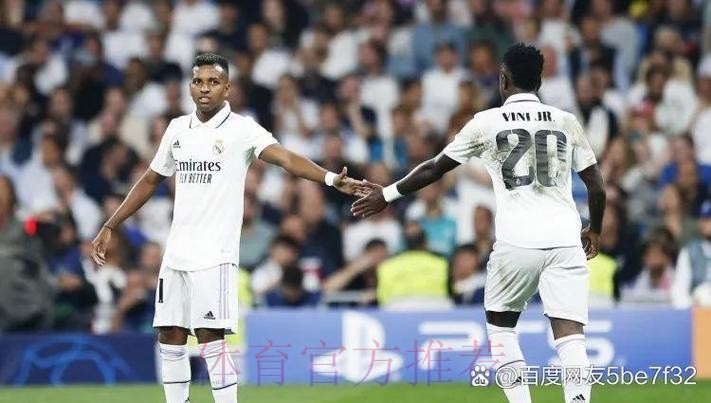 记者:拜仁曼城皇马关注坎比亚索 尤文有意托纳利 记者:拜仁曼城皇马关注坎比亚索 尤文有意托纳利